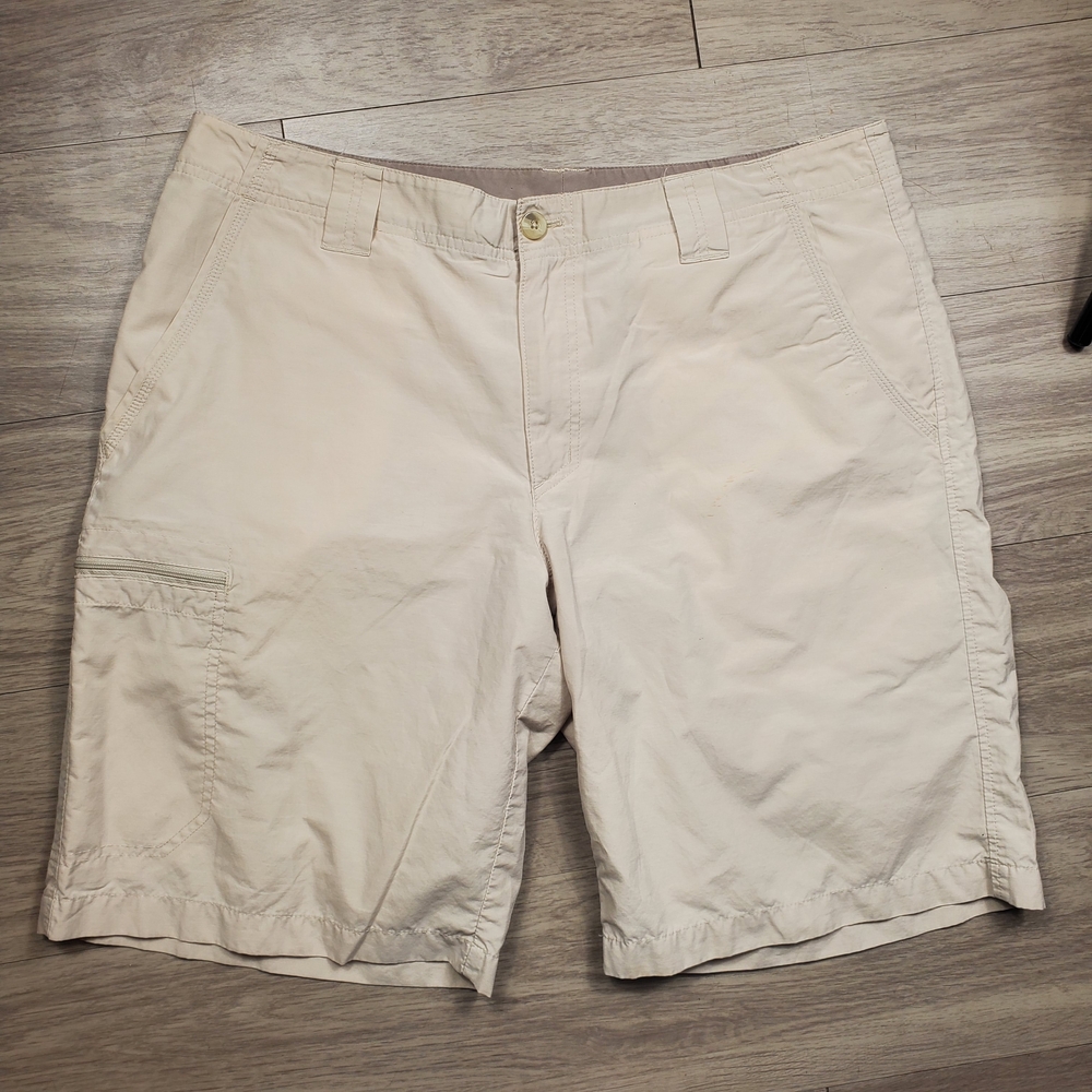 Columbia Men’s Size 38 Khaki Cargo Shorts – Lightweight Outdoor Casual